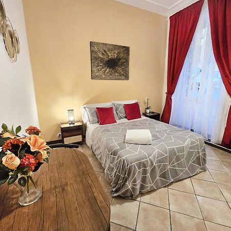 רומא Hosting Flats Guesthouse מראה חיצוני תמונה