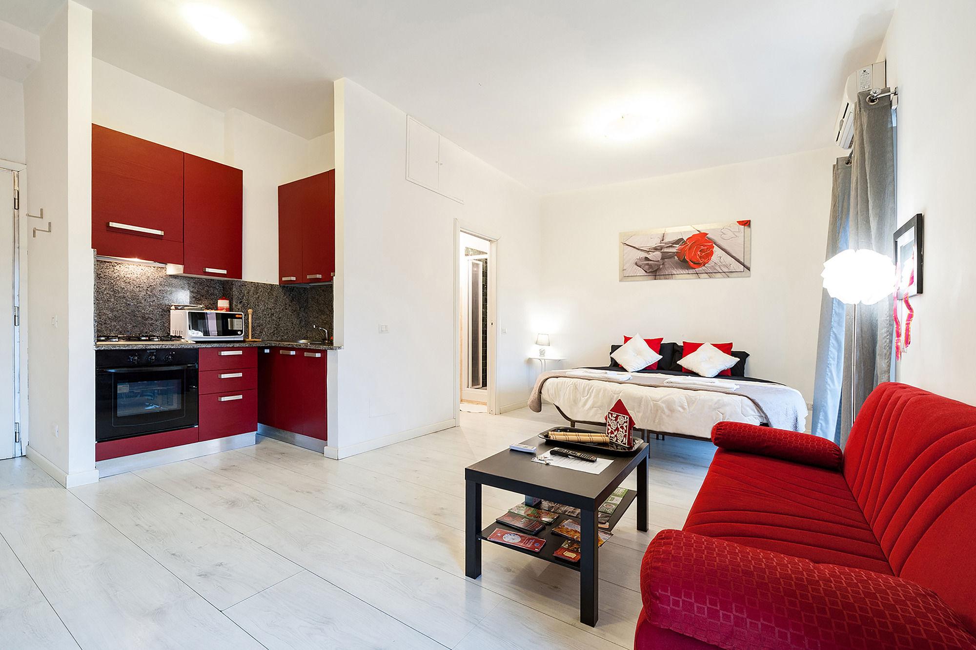 רומא Hosting Flats Guesthouse מראה חיצוני תמונה