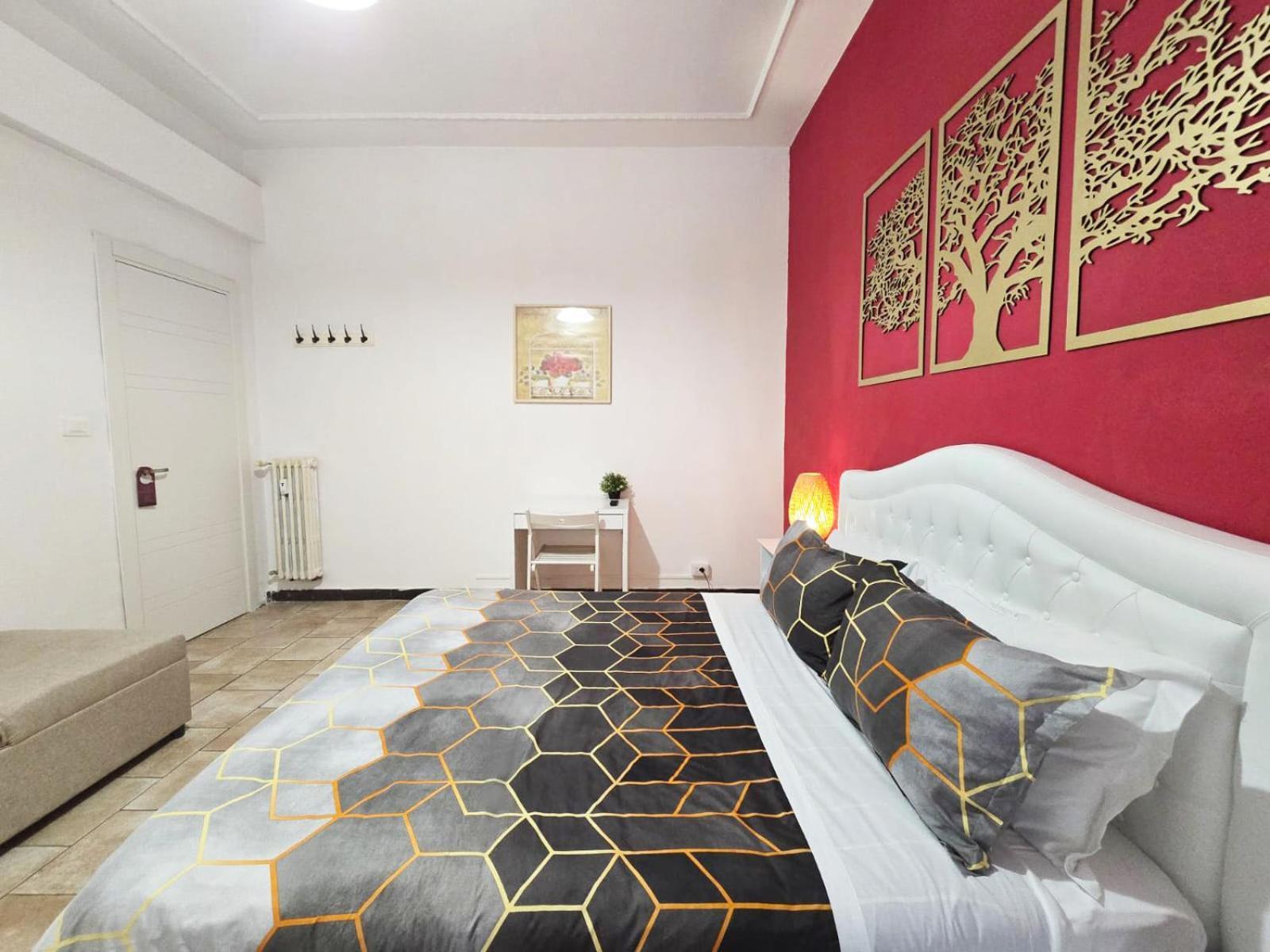 רומא Hosting Flats Guesthouse מראה חיצוני תמונה