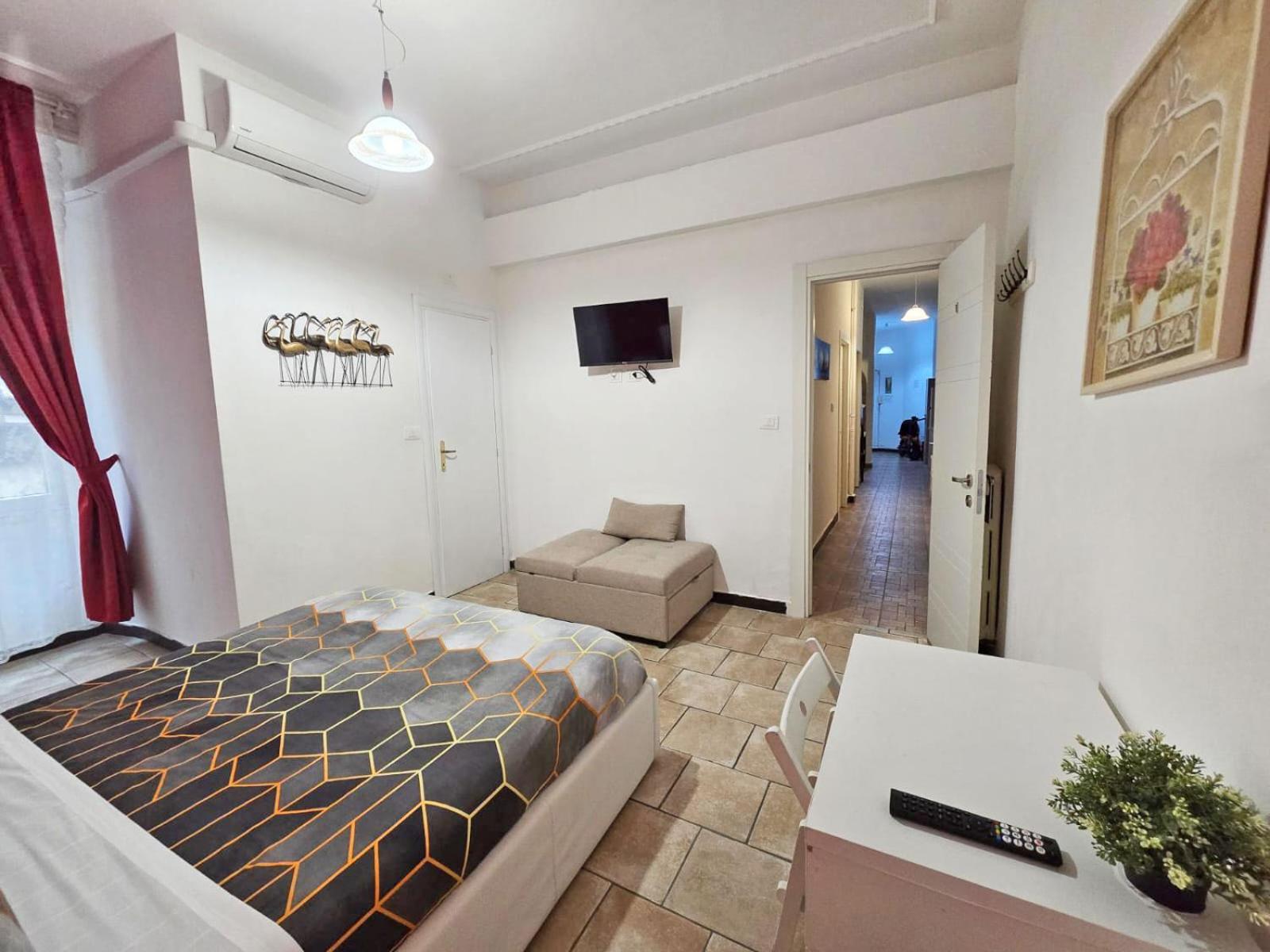רומא Hosting Flats Guesthouse מראה חיצוני תמונה